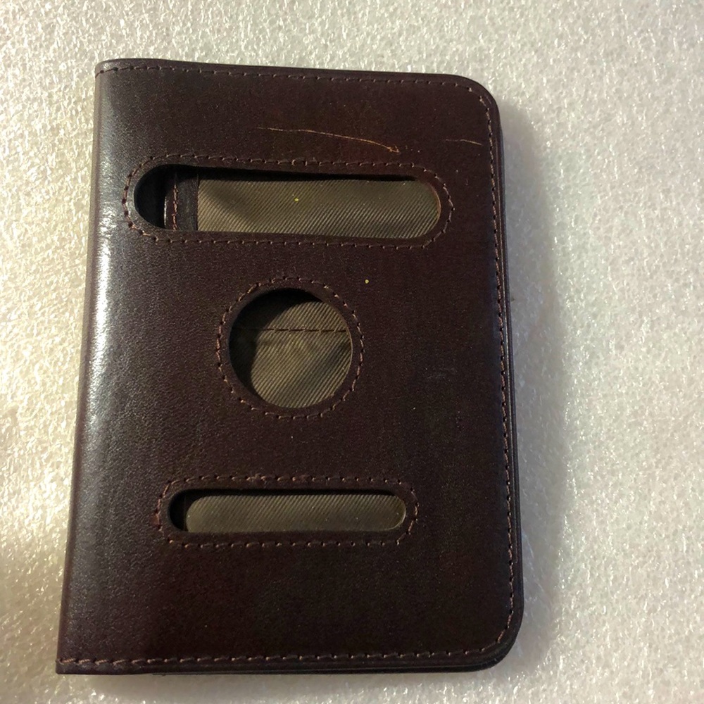 Vera Pelle Genuine Leather passport case .brown